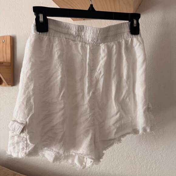 Thread and Supply White Shorts Size M Never Worn - Picture 1 of 6